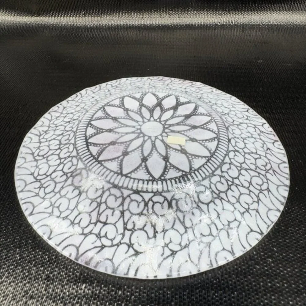 Sydenstricker Pink Fused Art Glass Dish‎ Plate 8.5inch Wide Floral Pattern Dish